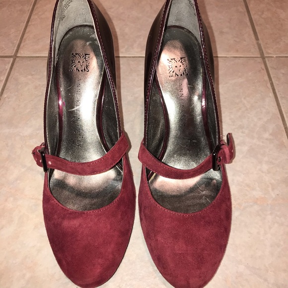 Anne Klein burgundy heeled bootie w/ buckle strap - Picture 2 of 5